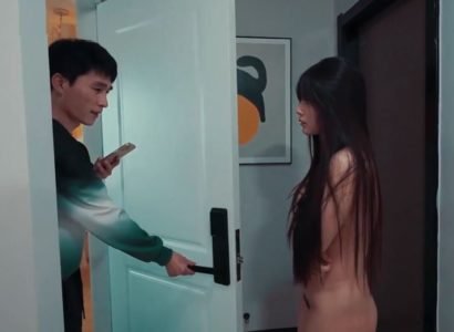 Cô hàng xóm bị chồng đuổi ra khỏi nhà bị kẻ xấu địt